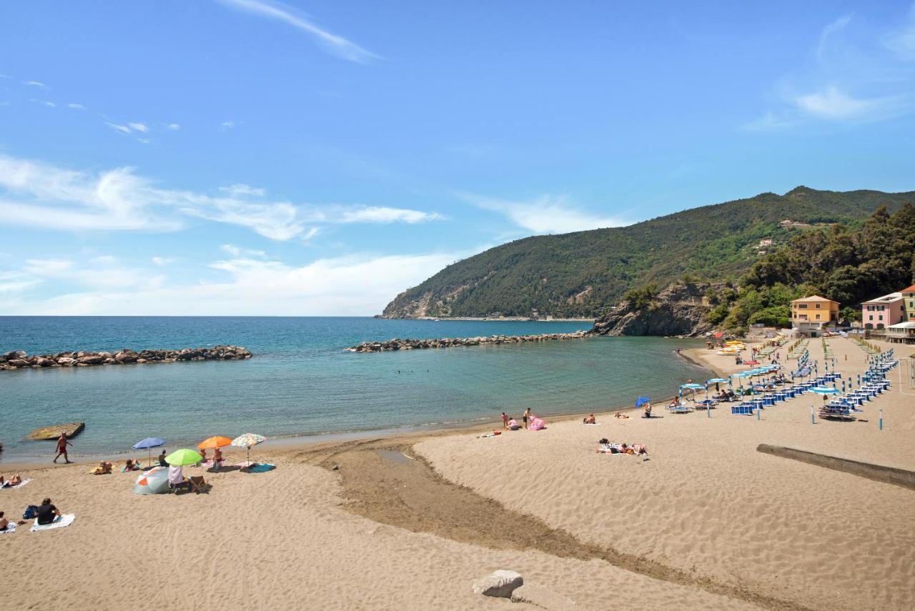 شقة Un'Oasi Al Mare مونيلّي المظهر الخارجي الصورة